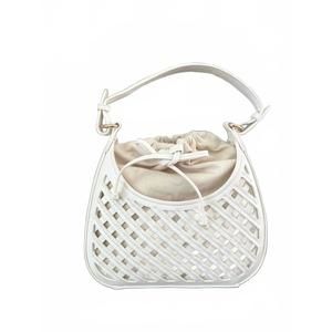 NEW BC HANDBAGS women's brisa bag in white
